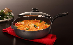 Сотейник з кришкою Swiss Diamond XD induction 4.2 л. Ø 28 см. 1